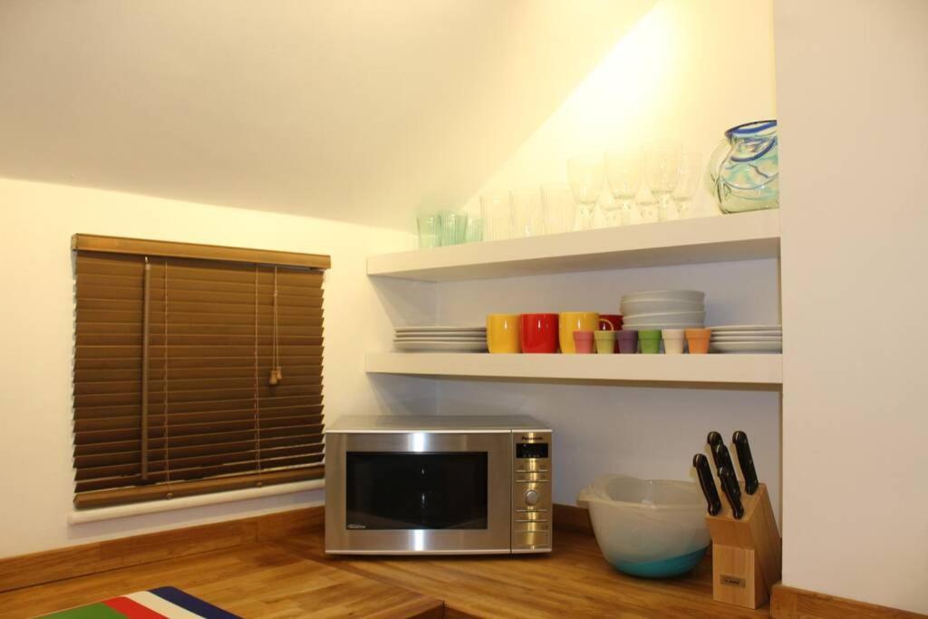 Luxury Townhouse In Town Centre, Views, River Walk, Free Parking Шрусбері Екстер'єр фото