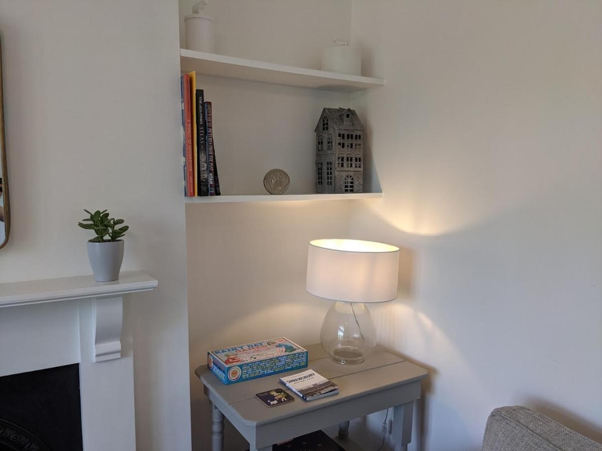 Luxury Townhouse In Town Centre, Views, River Walk, Free Parking Шрусбері Екстер'єр фото